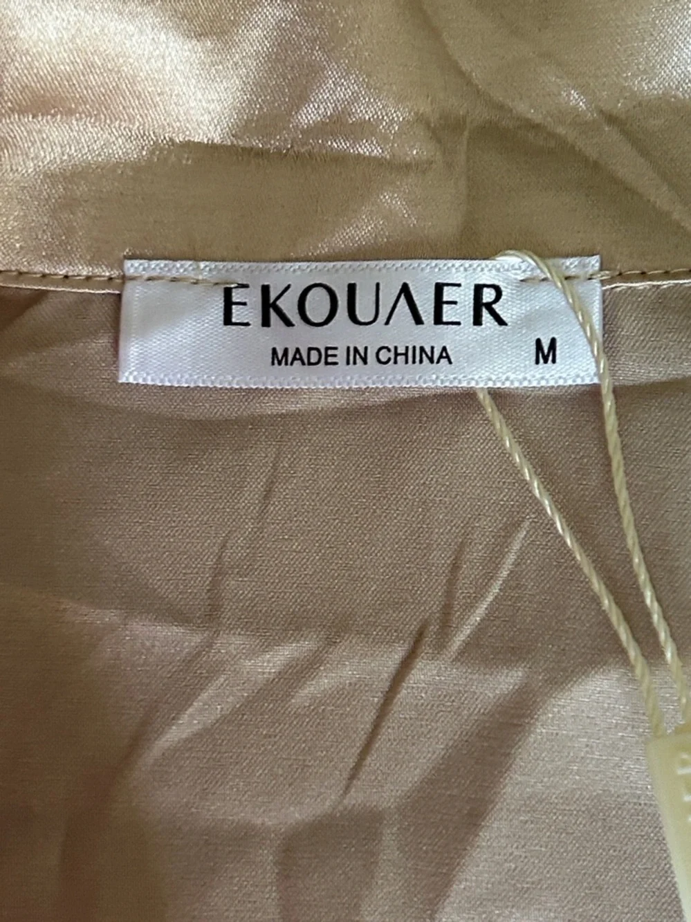 Ekouaer Satin Pajama Set M Champagne NWT LS Lounge Sleepwear Sheen Glam Relax